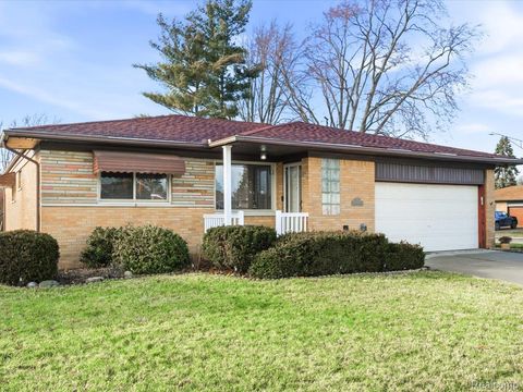 31327 Wellston Drive Warren City MI 48093