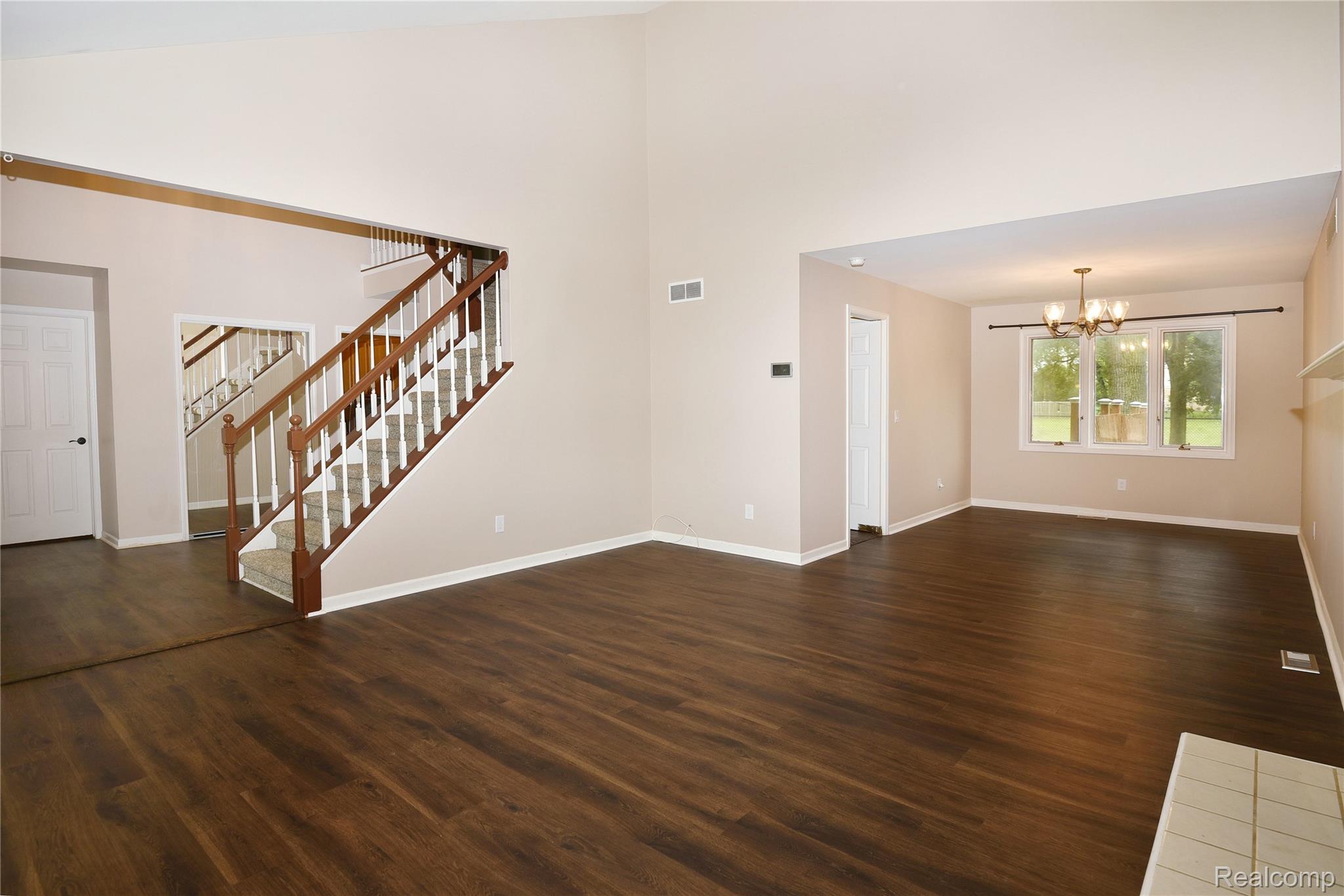 5027 Shady Creek Drive