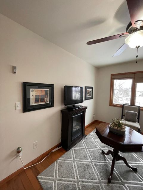 listing image 42