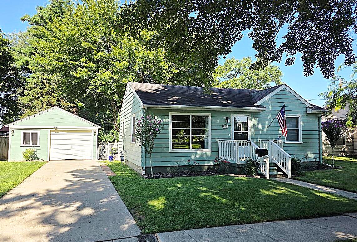 216 2nd Street