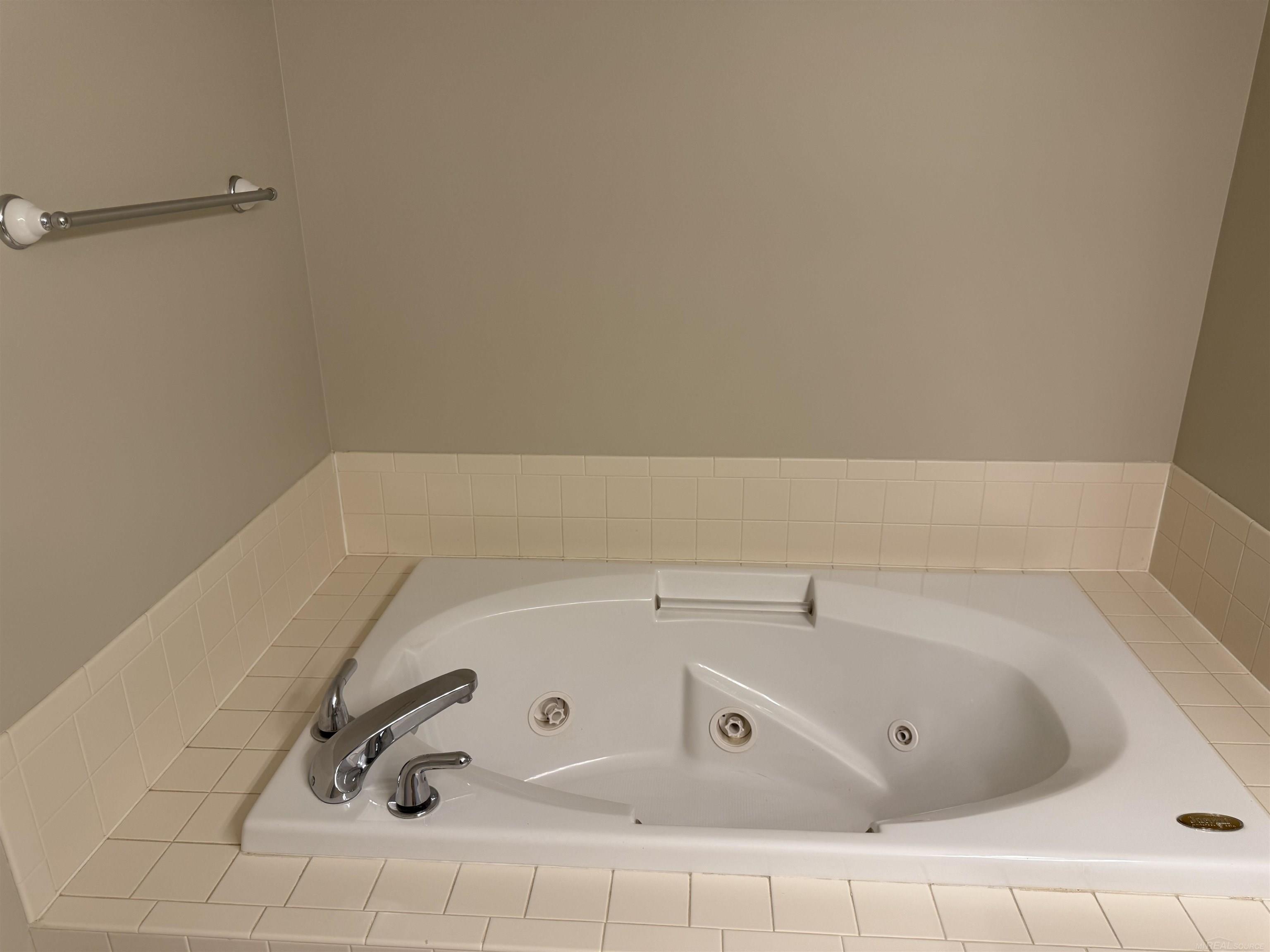 119 Pondview Court