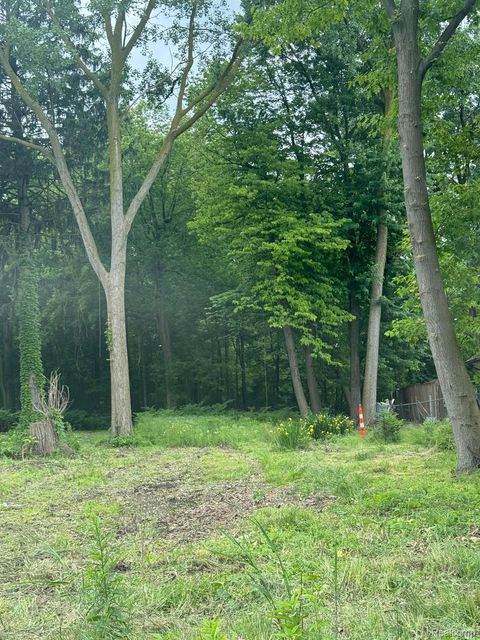 24960 CROCKER Boulevard Harrison Charter Township MI 48045