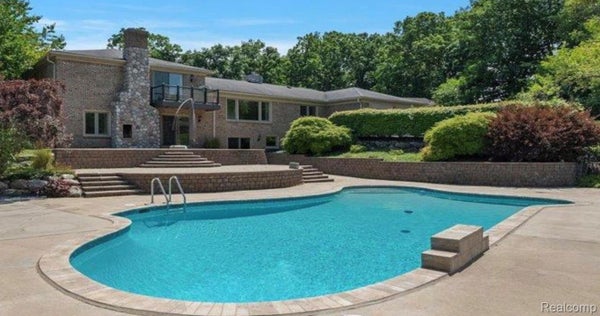 980 SANDHURST RD, BLOOMFIELD HILLS, MI 48302 - Image ac1f455fa87fd33e1adcee4e2c07bf00/1352050130