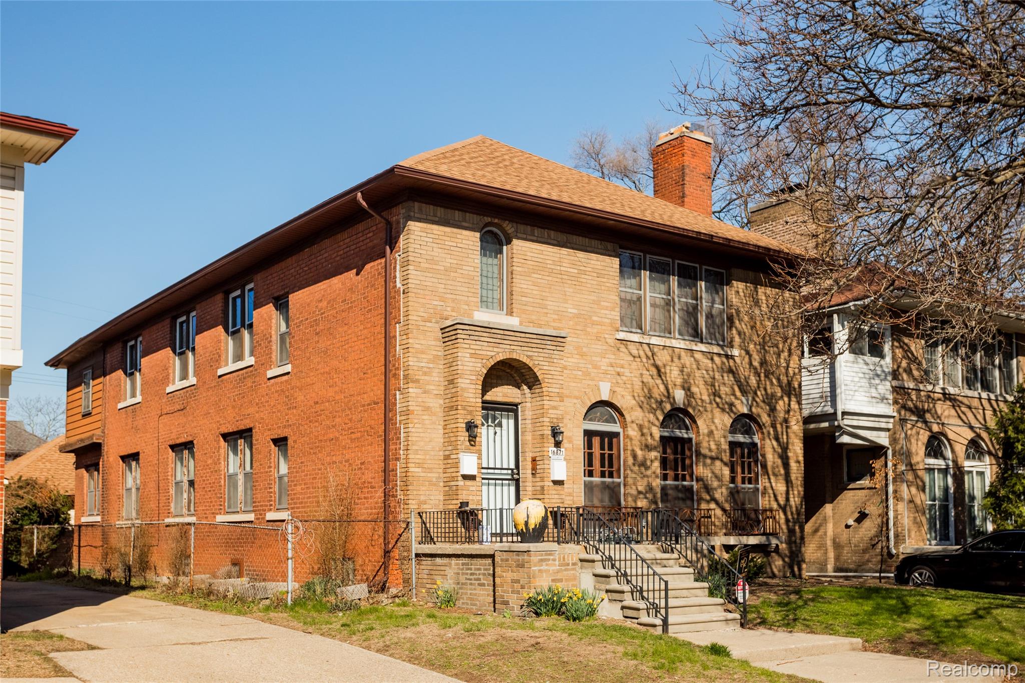 16871 Baylis Street