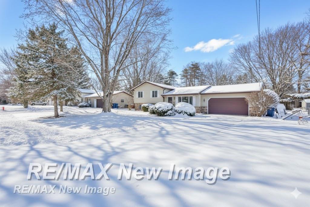 4132 Meadowbrook Drive