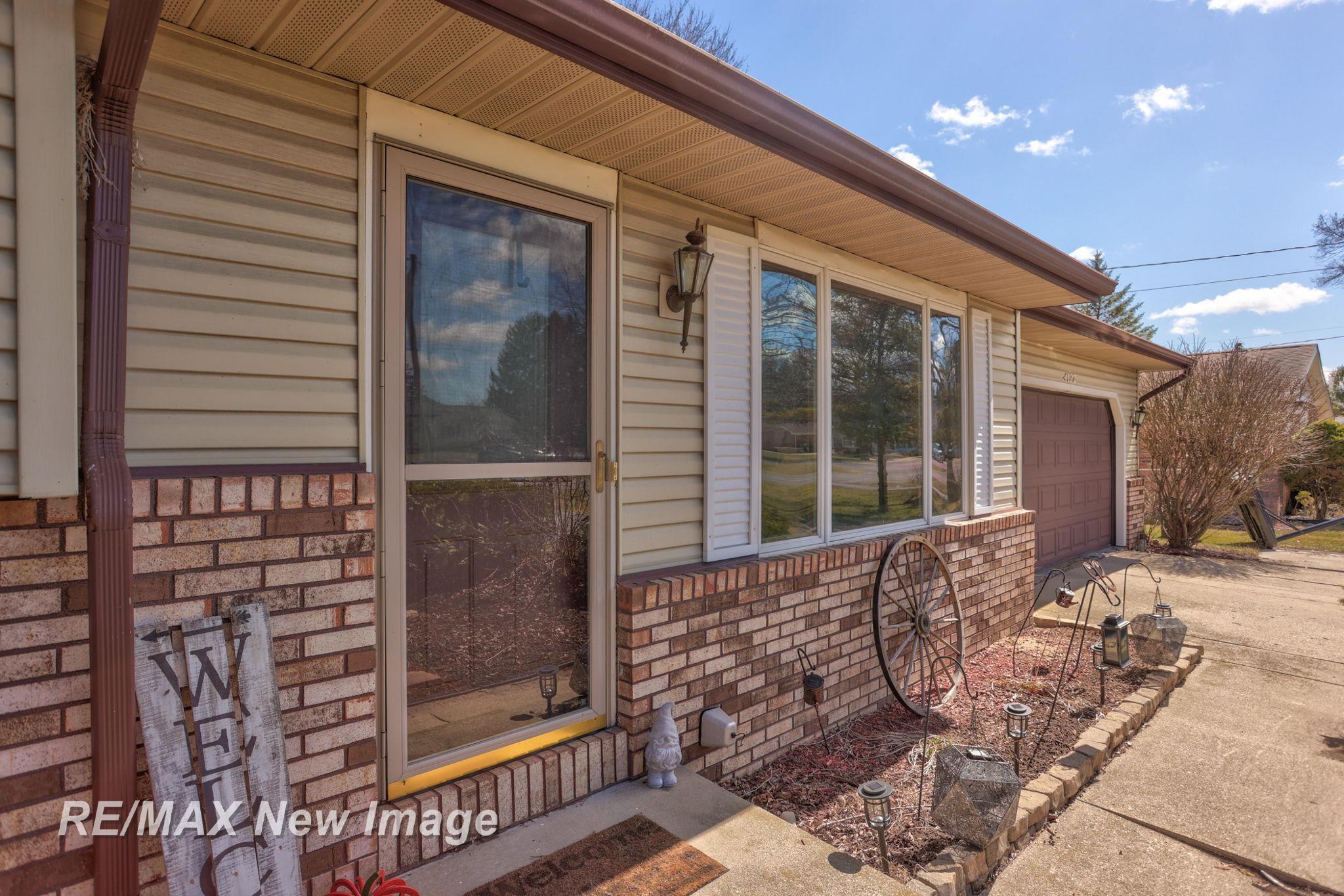 4132 Meadowbrook Drive