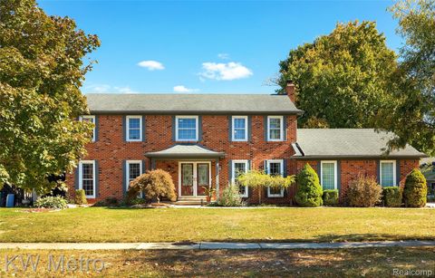 3598 Finch Drive Troy City MI 48084