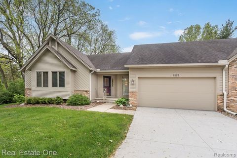 Photo of 8187 Sawgrass Trail, Grand Blanc Charter Township, MI 48439 (MLS # 20250037162) Photo of 8187 Sawgrass Trail, Grand Blanc Charter Township, MI 48439 (MLS # 20250037162)