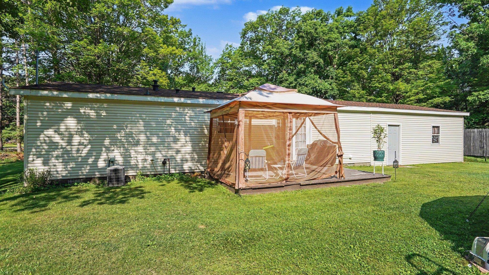 1126 Schemp Road