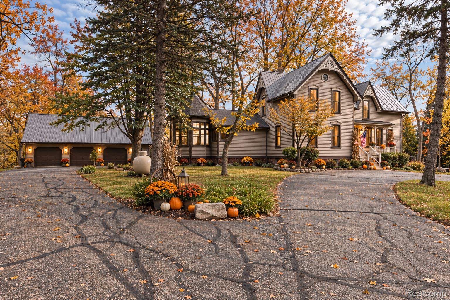 3801 Hollow Corners Road