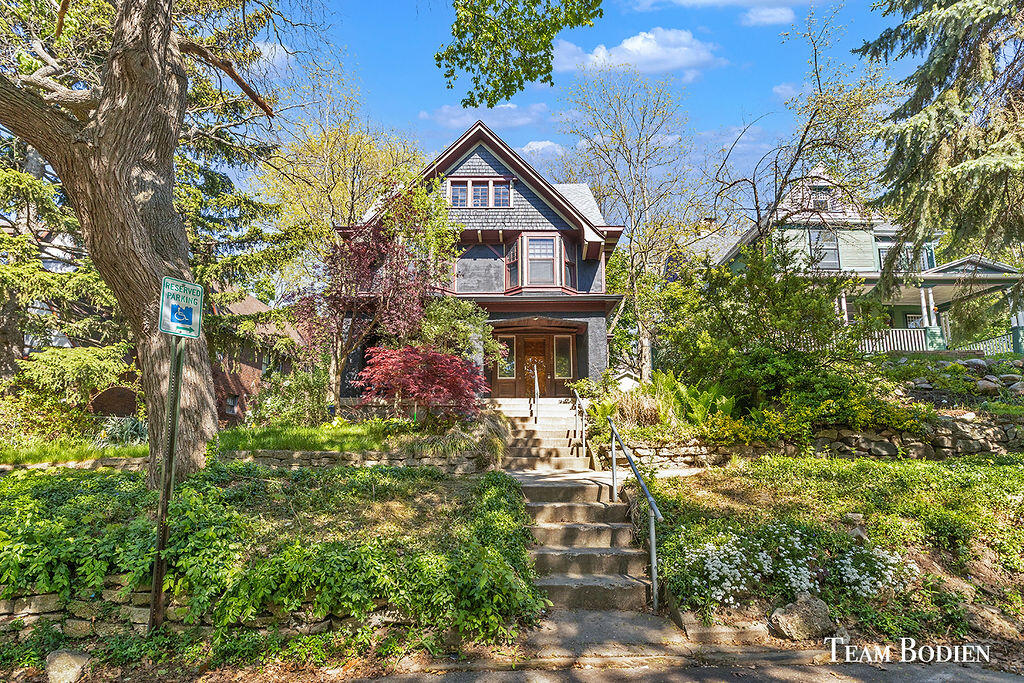 620 Prospect Avenue SE