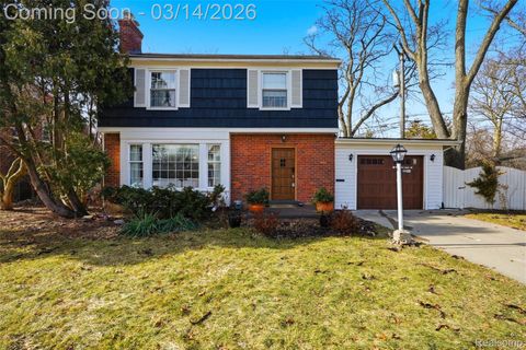 2211 Crooks Road Royal Oak City MI 48073