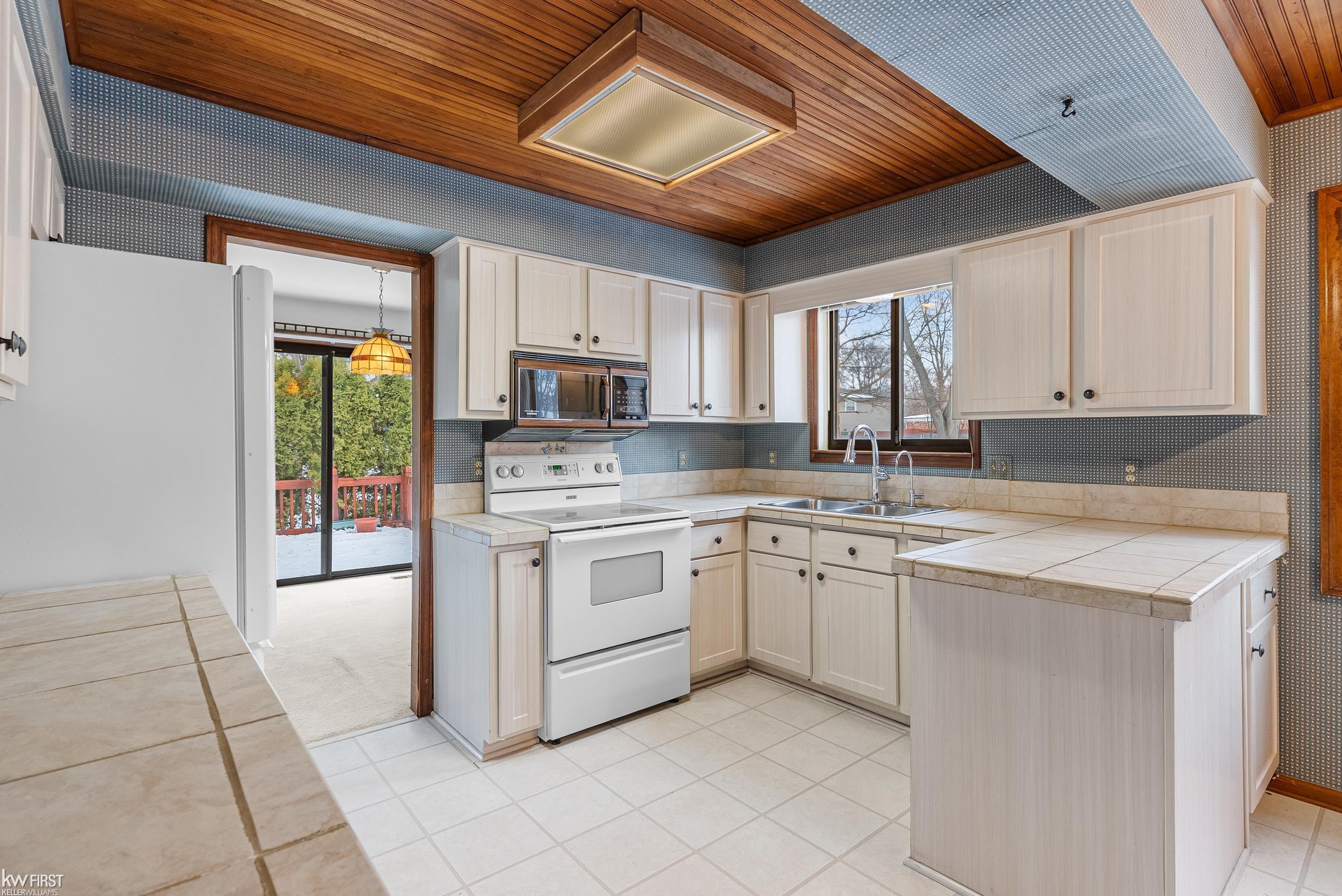 451 Sandehurst Drive