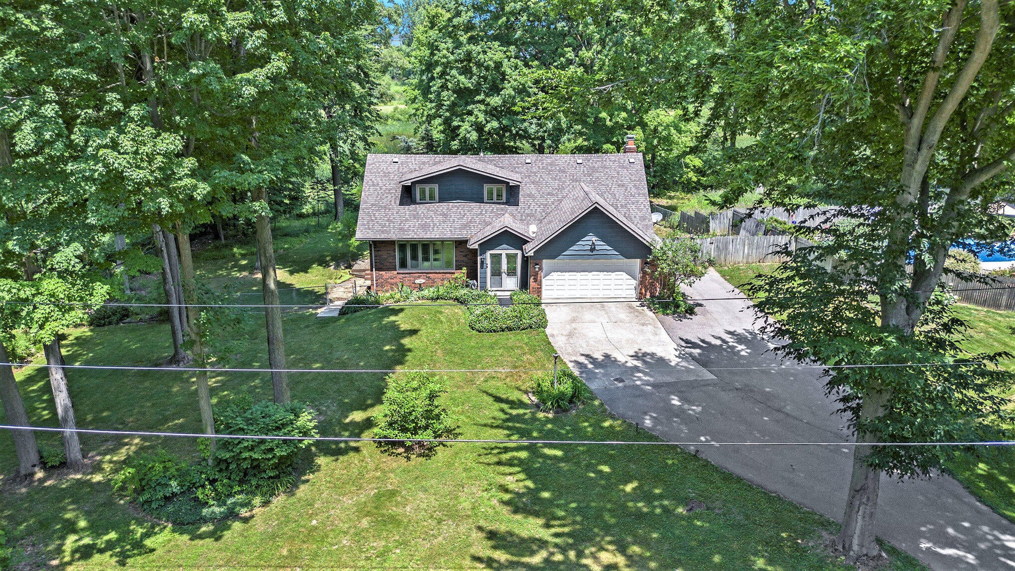 2569 Ridgewood Trail