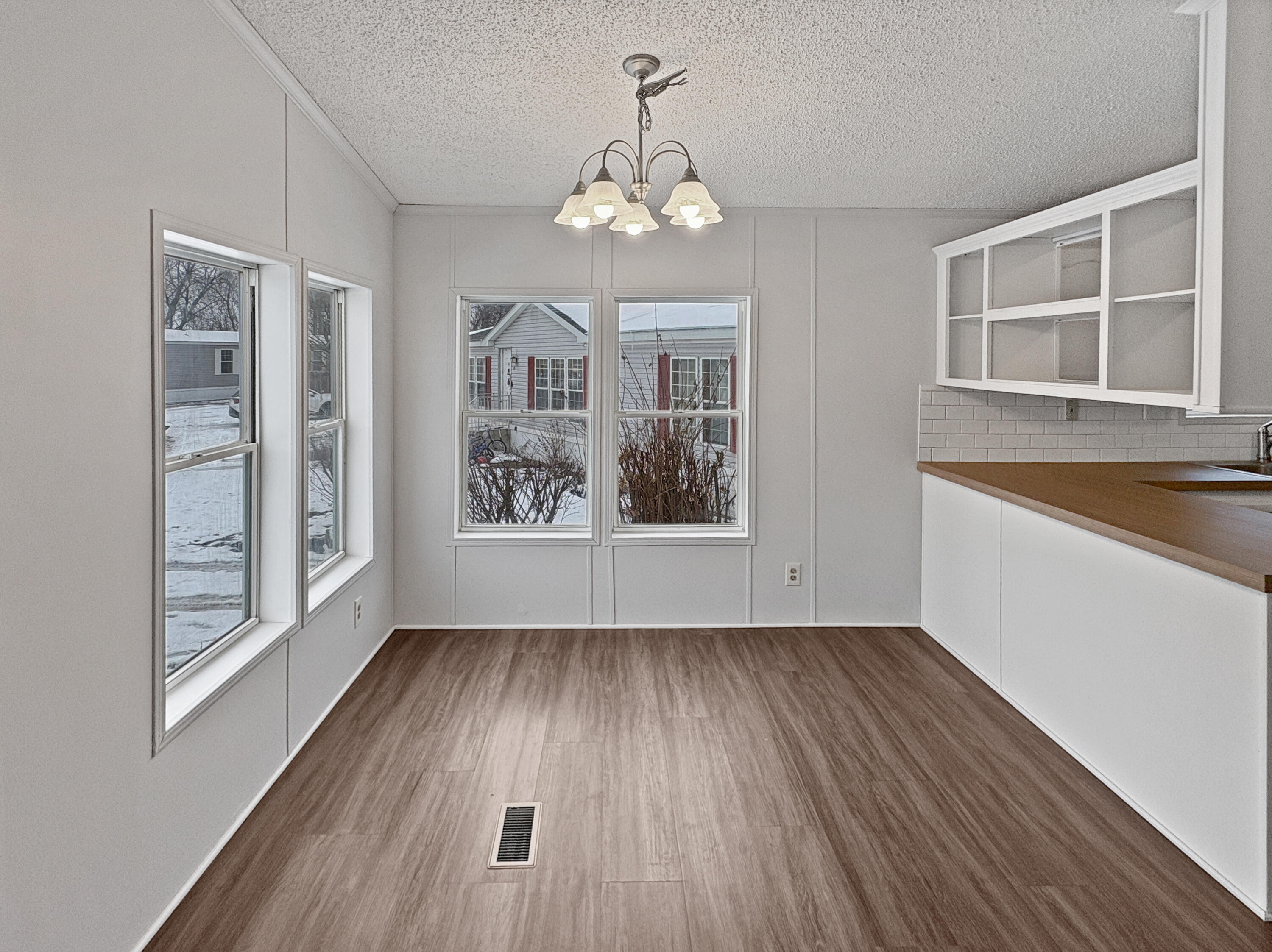 253 E Scarlet Oak Drive