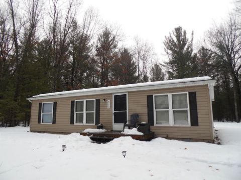 6213 Hillside Drive Moffatt Township MI 48610