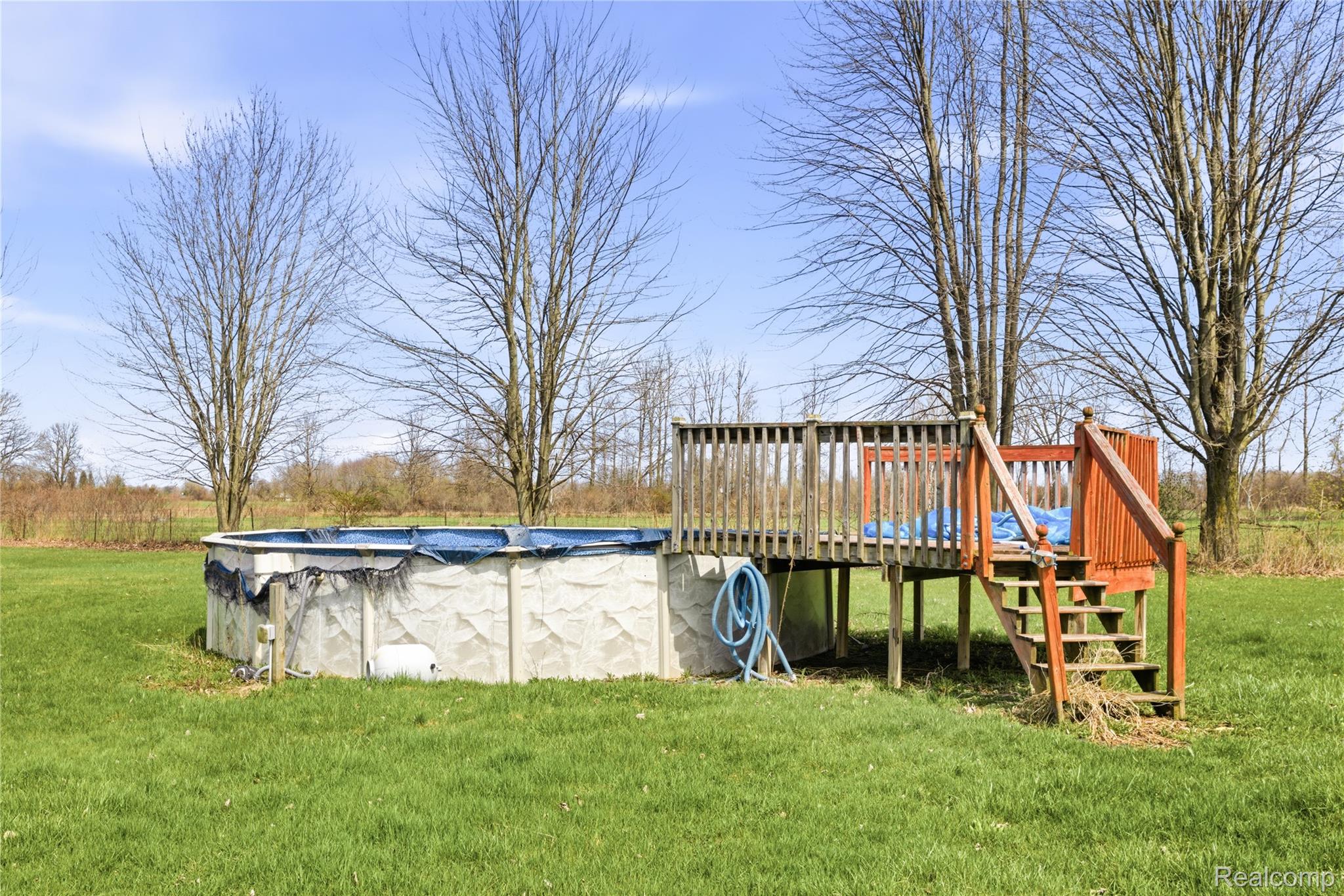 301 E Fremont Road