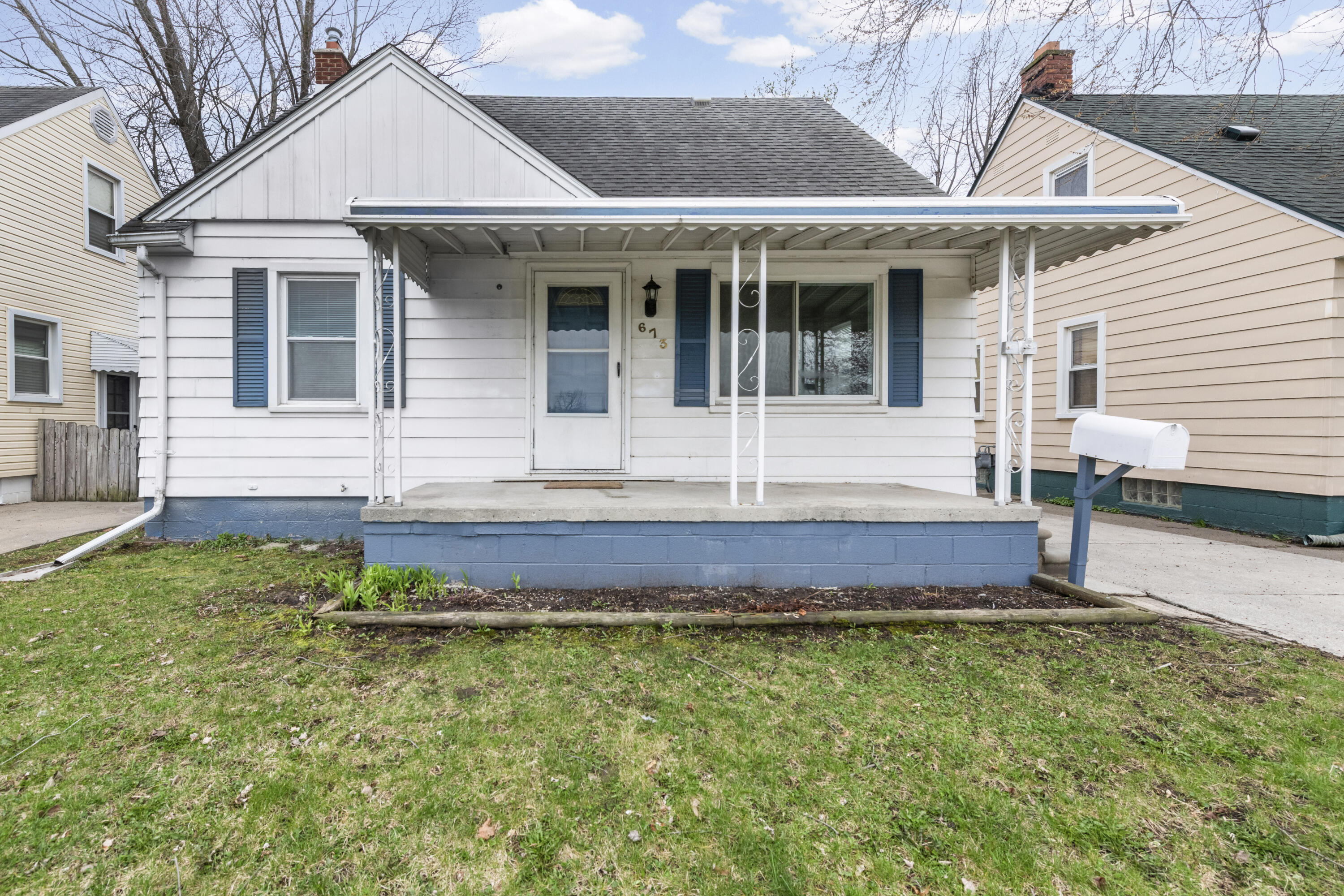 673 Leblanc Street
