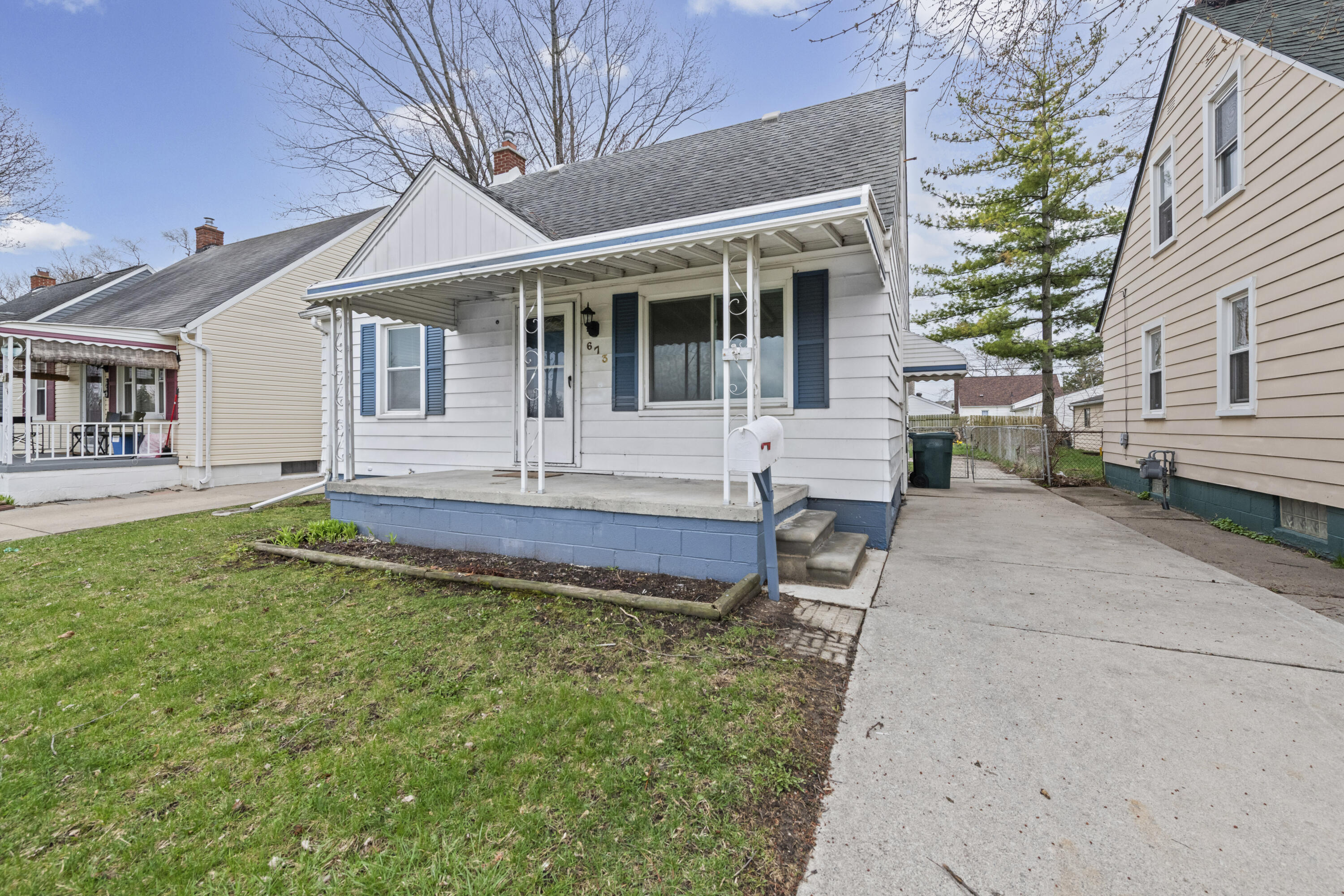 673 Leblanc Street
