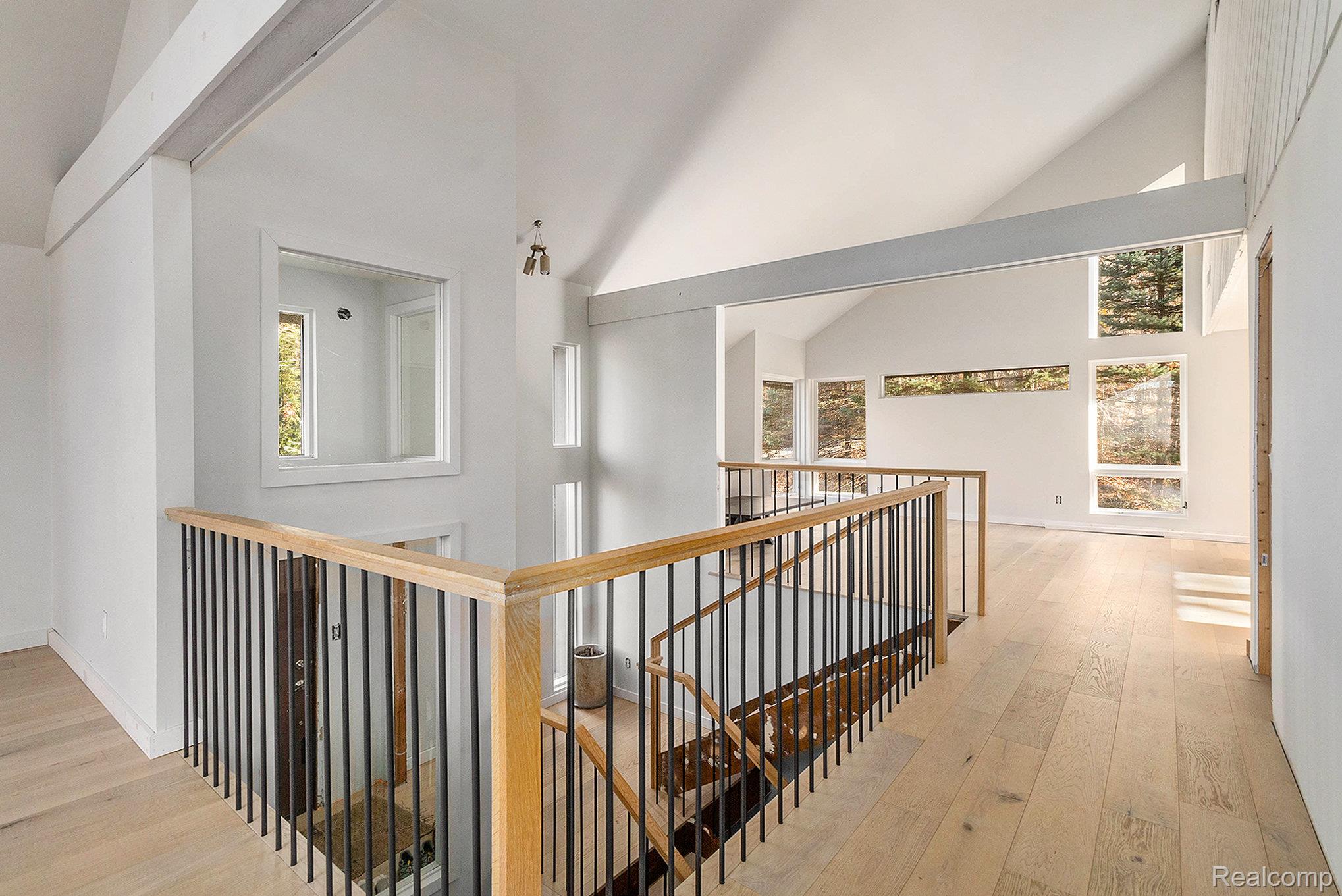 Oakland Charter Township, Michigan 48306, United States, 4 Bedrooms Bedrooms, ,3 BathroomsBathrooms,Residential,Coming Soon,241264