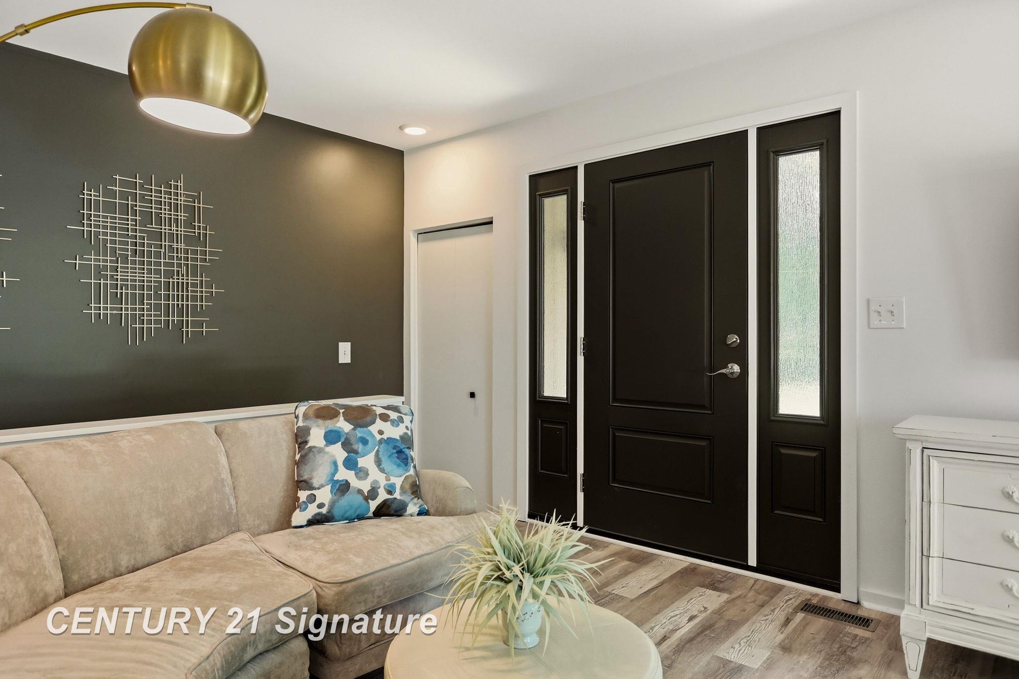 2353 Bay Woods Court