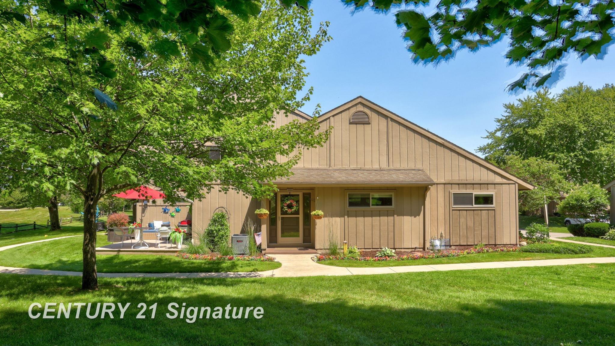 2353 Bay Woods Court