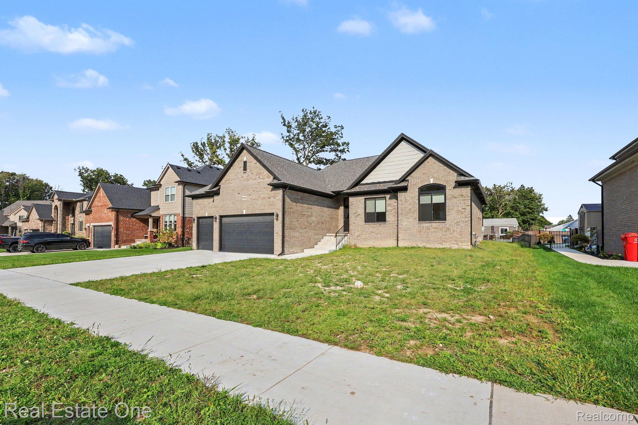 50402 Oakbrooke Drive E