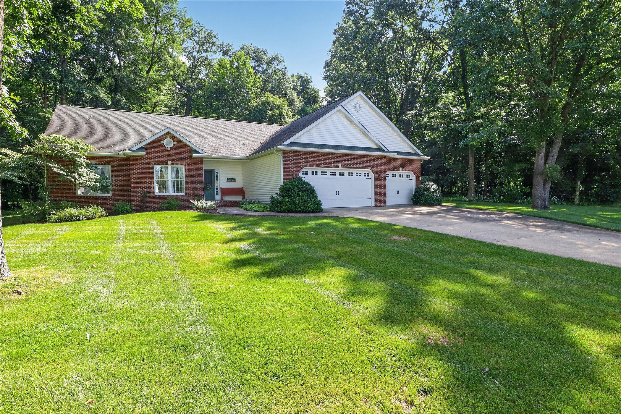 25464 Joelle Court