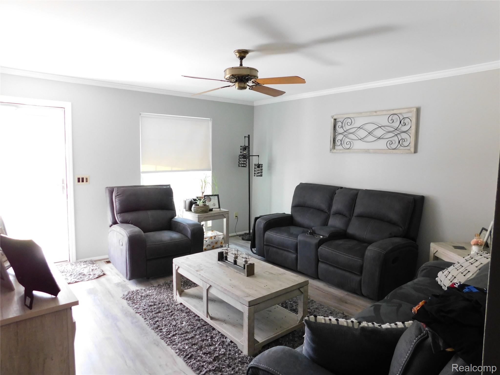 28091 Fair Oaks Lane 12