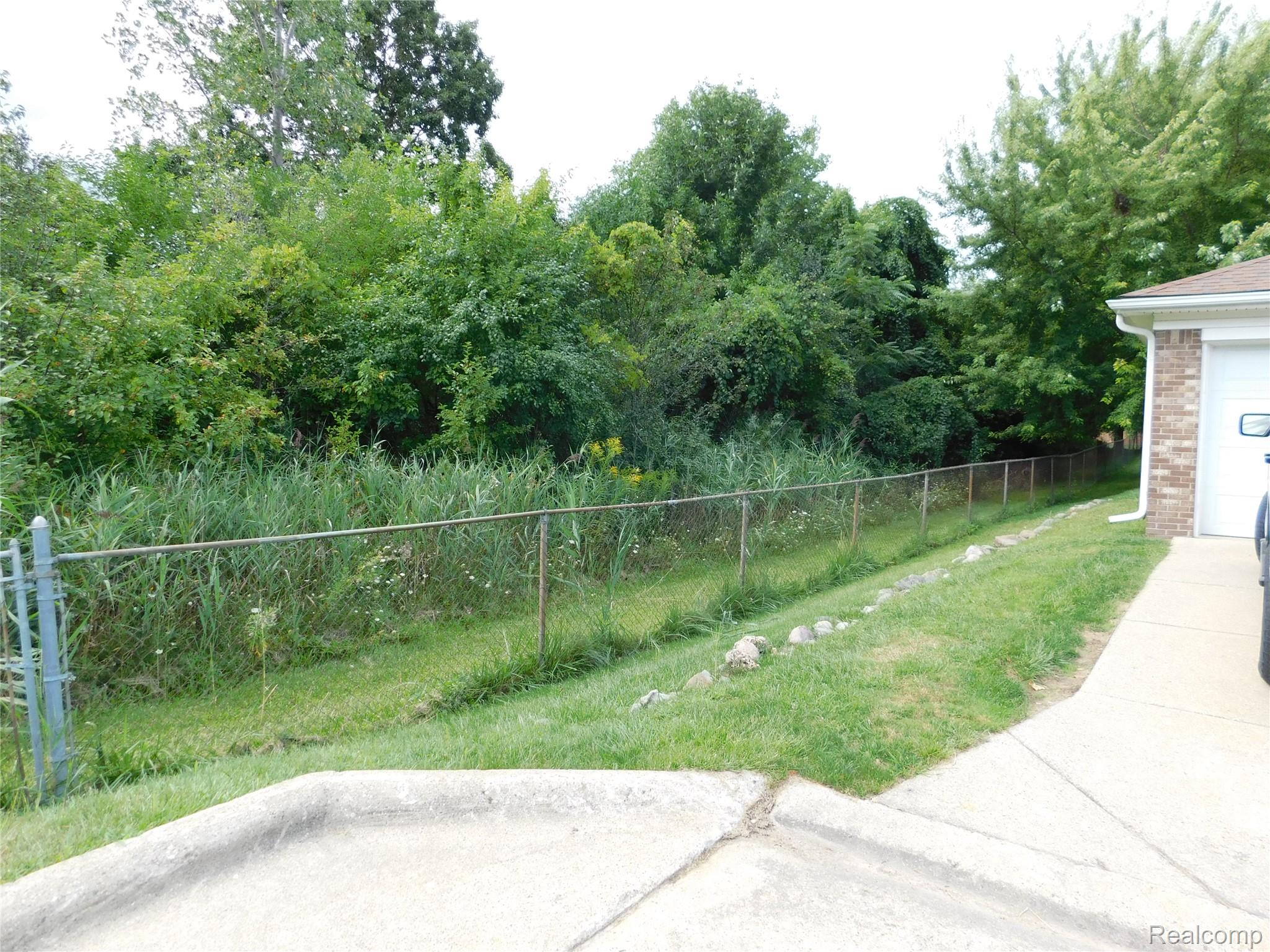 28091 Fair Oaks Lane 12