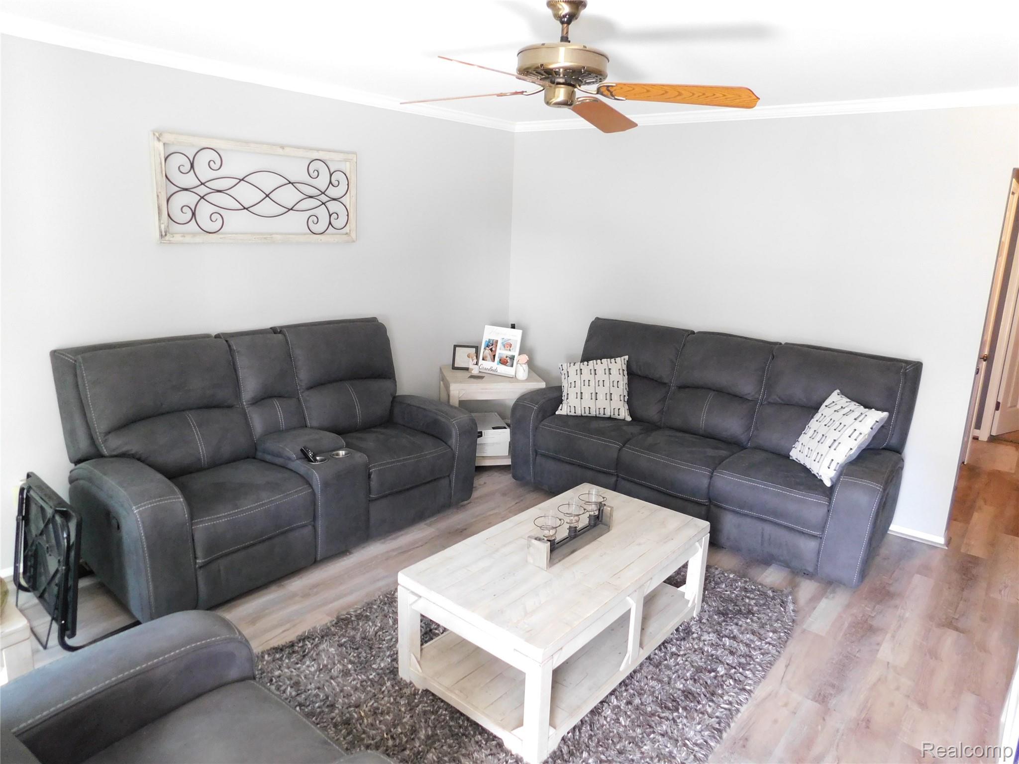 28091 Fair Oaks Lane 12