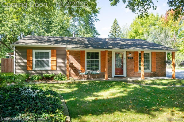 1061 TRUWOOD DR, ROCHESTER HILLS, MI 48307 - Image ac719134c3e6ee02acd5d0f093ea25cd/1554030830