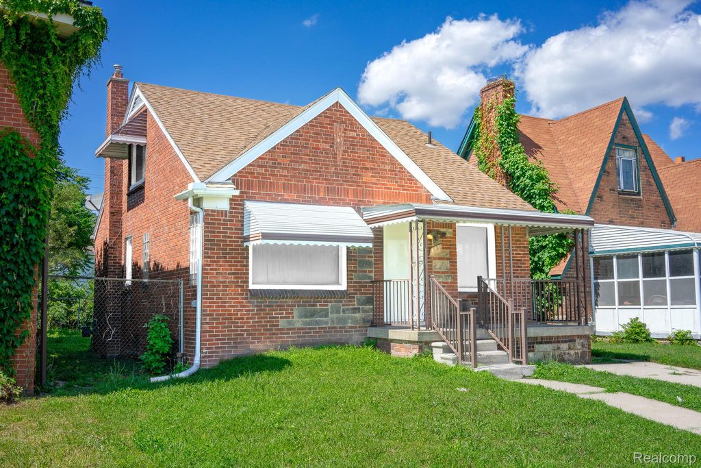 Photo of 4224 W DAVISON, Detroit City, MI 48238 (MLS # 20261041949)