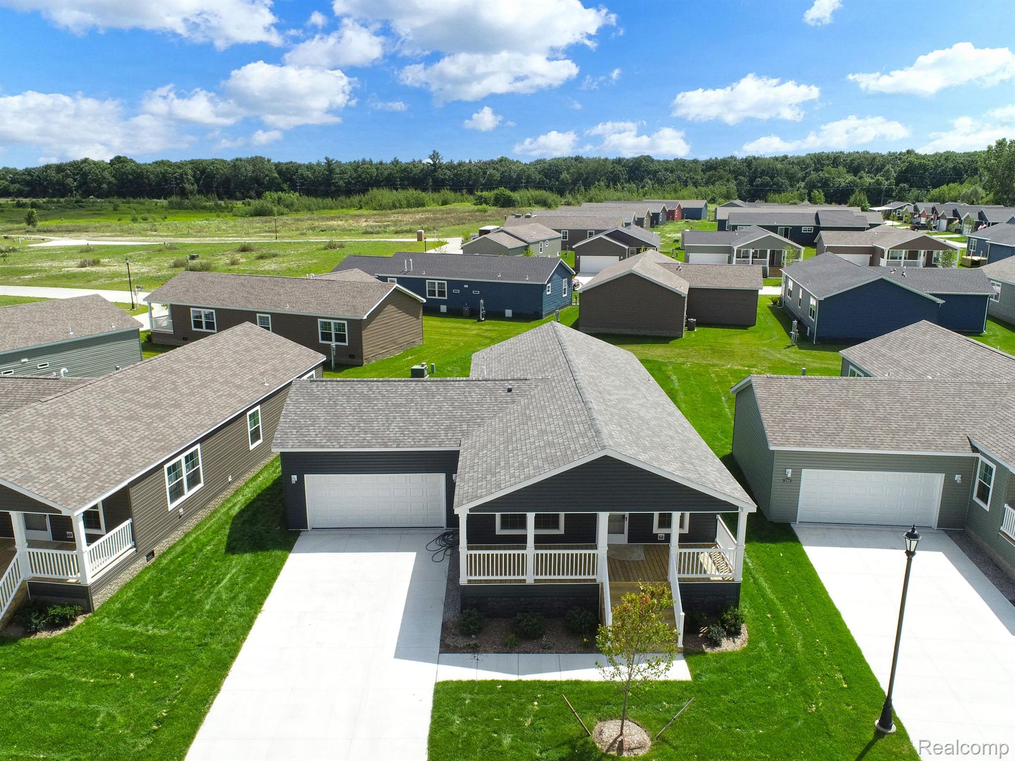 2772 NAPLES Court