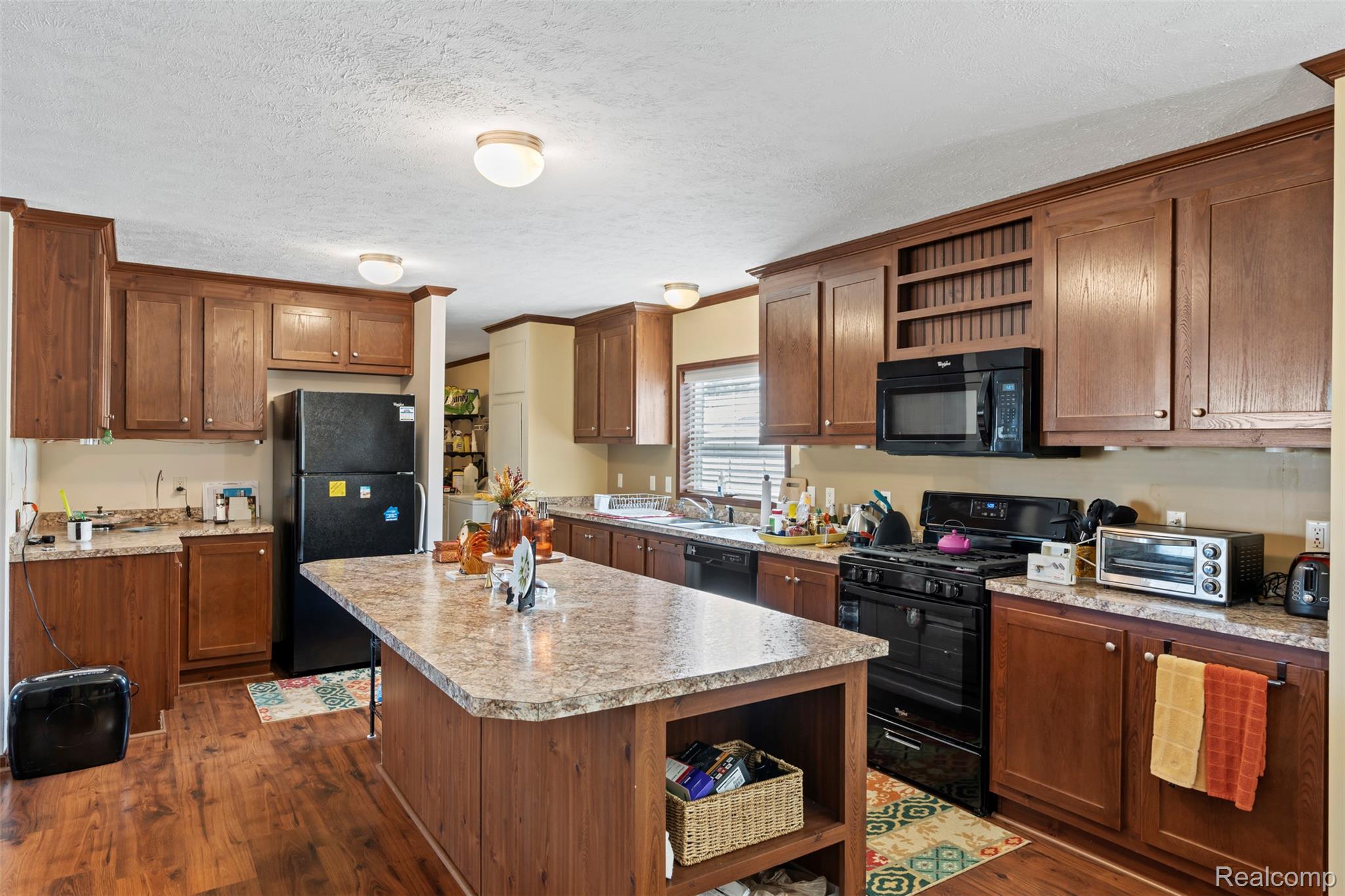 3544 Midsummer Lane