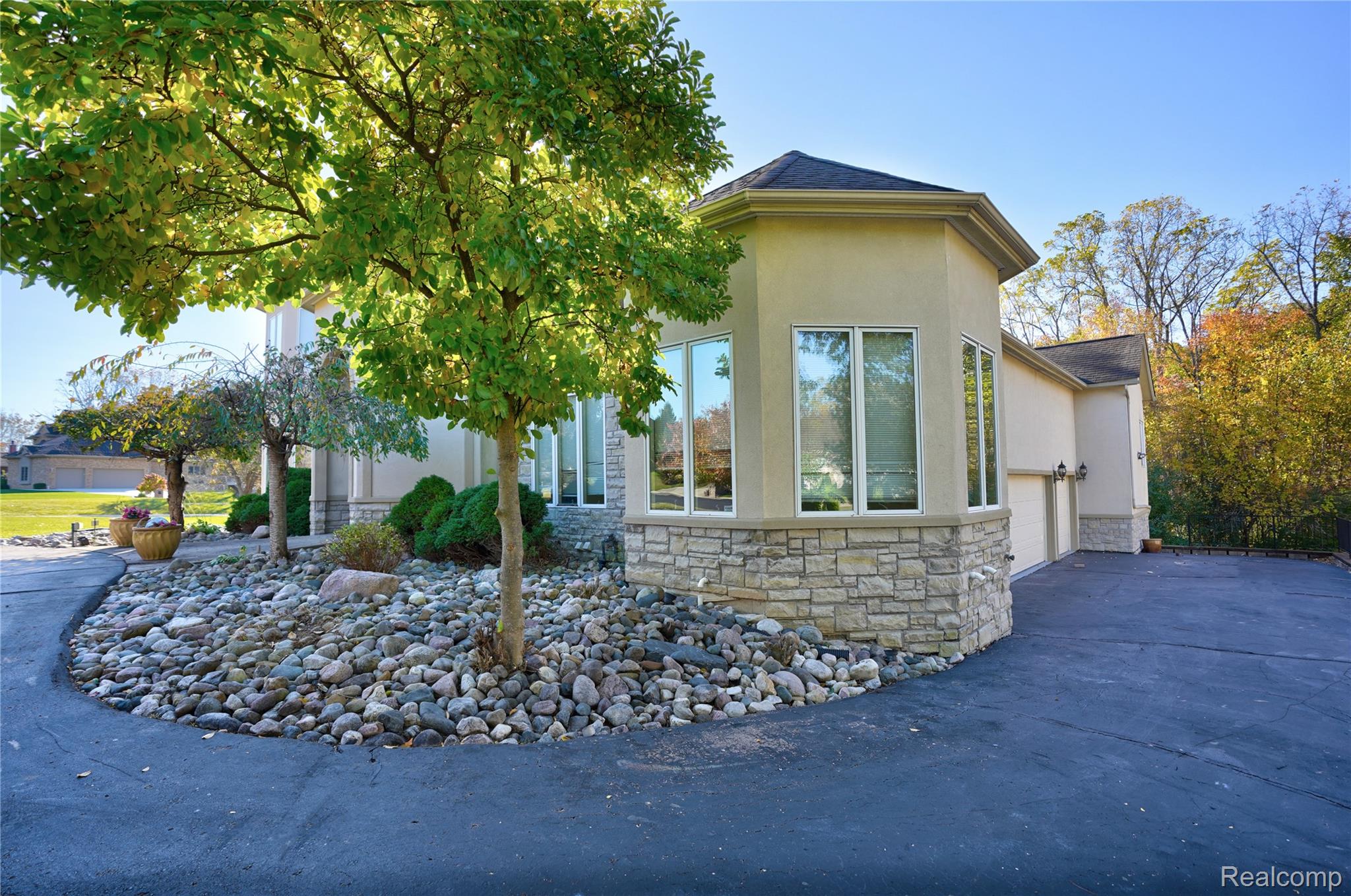 5166 Warwick Woods Trail