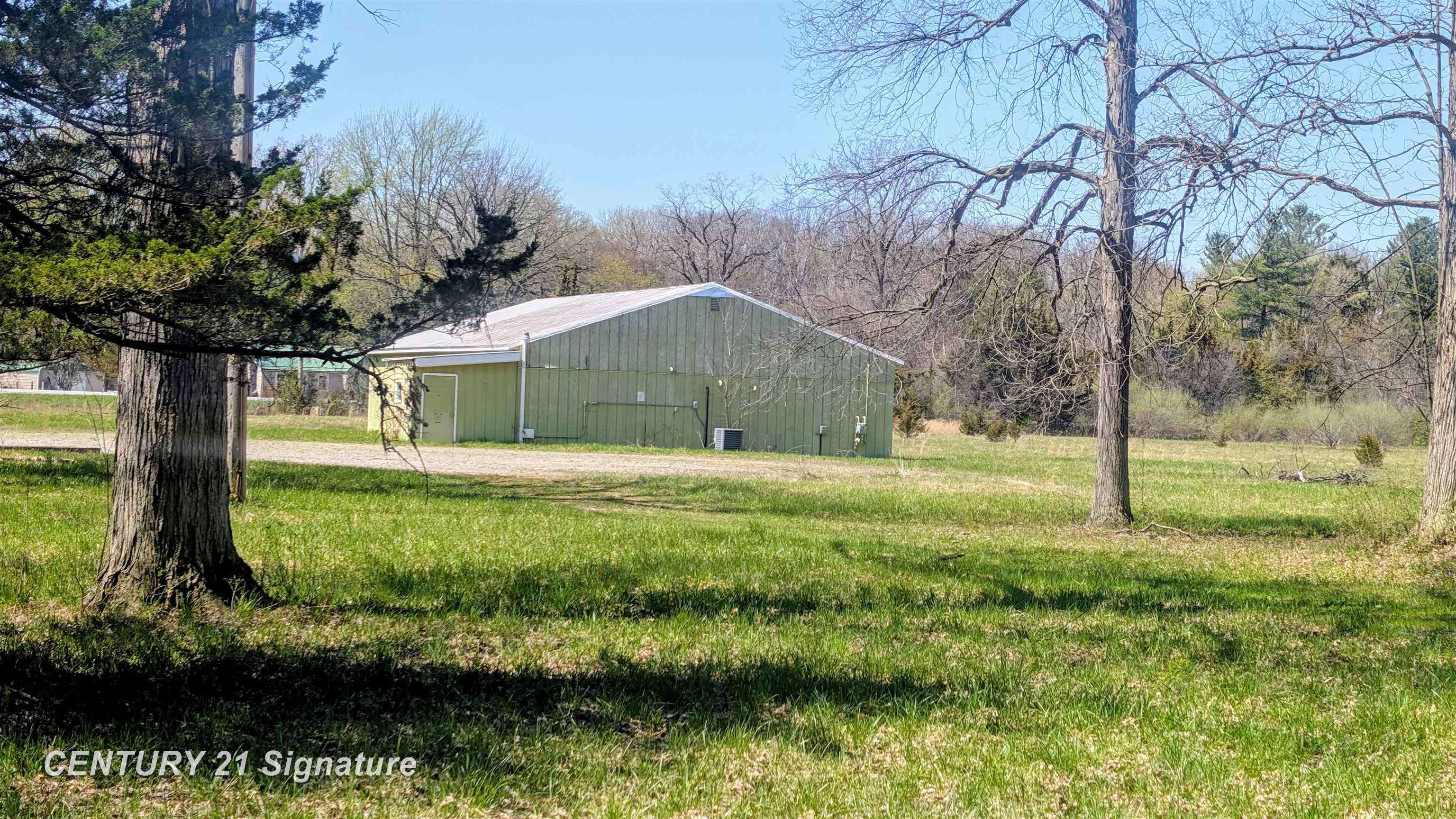 13615 Dixie Highway
