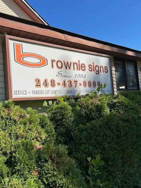 7300 Pontiac Trail Salem Township MI 48178