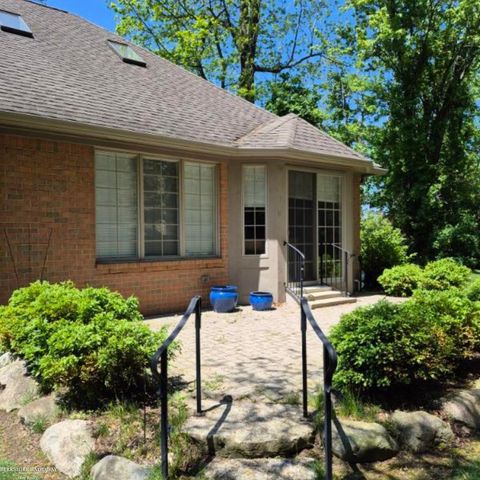 Tiny photo for 50804 Redwood Lane, New Baltimore City, MI 48047 (MLS # 58050209520)