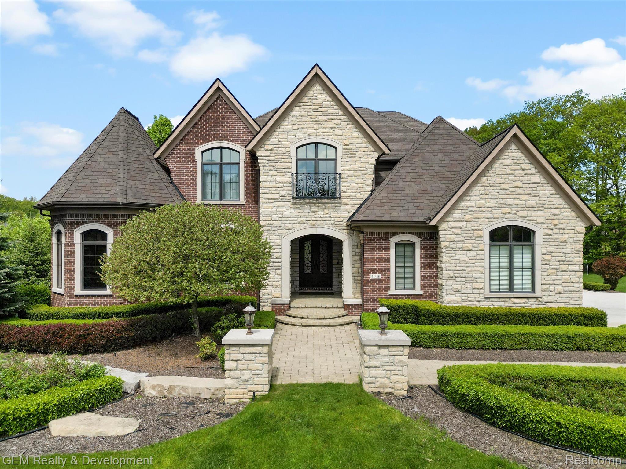 21416 EQUESTRIAN Trail
