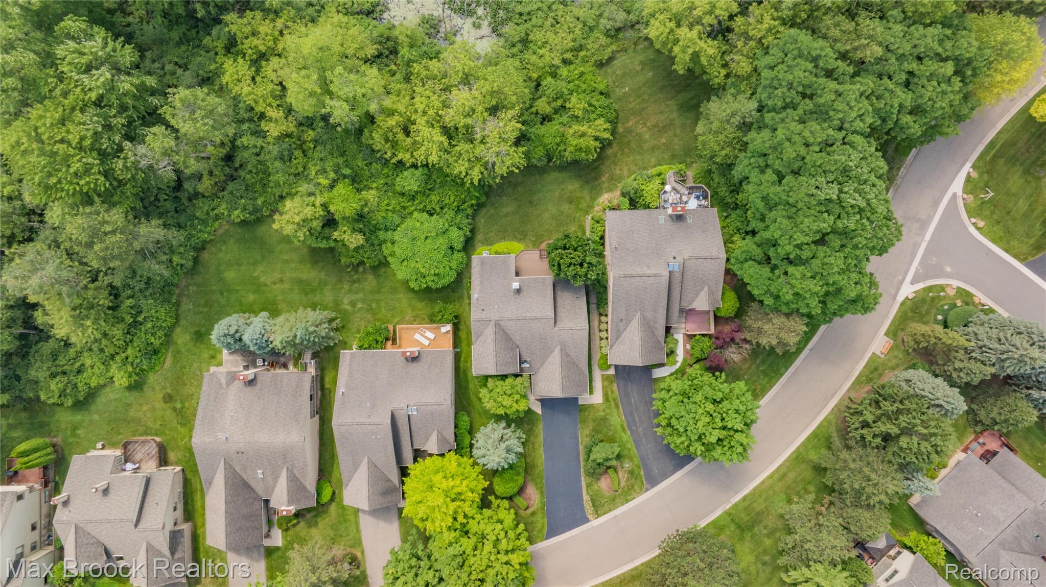4860 Lagoons Circle
