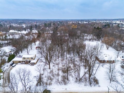 31061 Glenmuer Street Farmington Hills City MI 48334