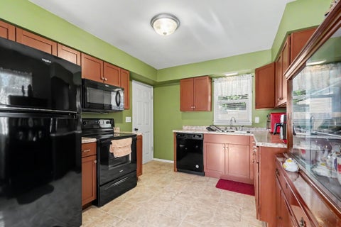 Tiny photo for 1207 Elkerton Avenue, Kalamazoo Charter Township, MI 49048 (MLS # 66026045977)