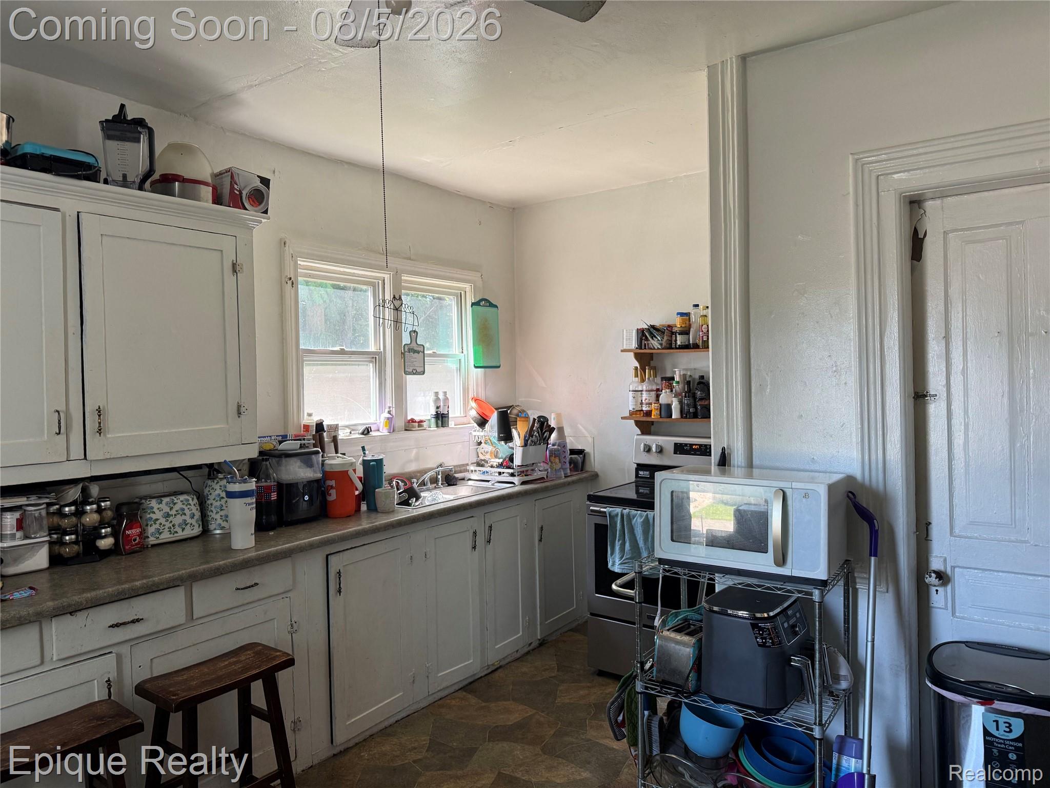 402 Black Street