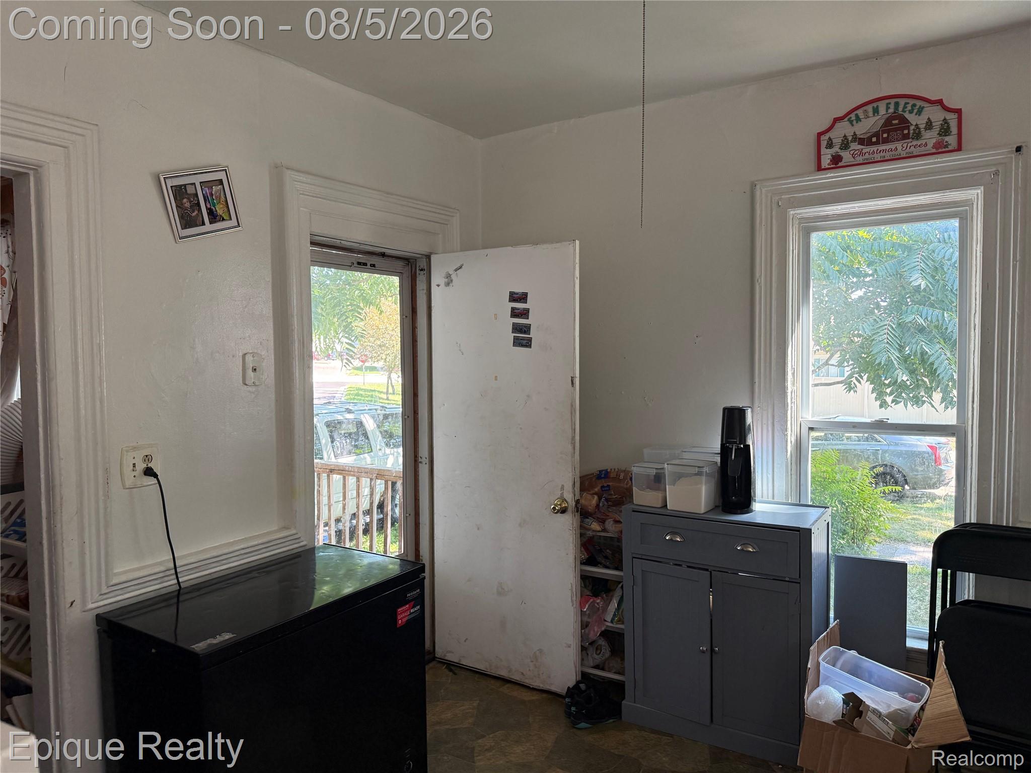 402 Black Street