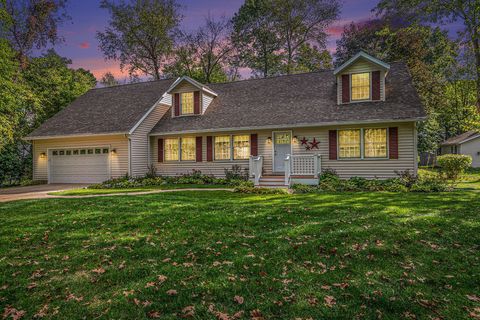 Photo of 68881 3rd Street, Ontwa Township, MI 49112 (MLS # 69025051224)