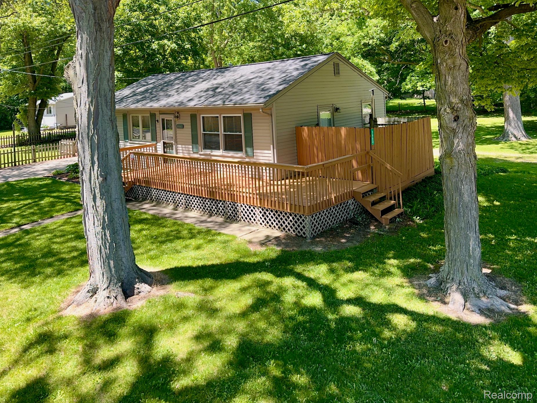 3003 Creston Avenue
