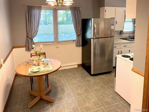 Tiny photo for 3003 Creston Avenue, Lansing City, MI 48906 (MLS # 20261036346)