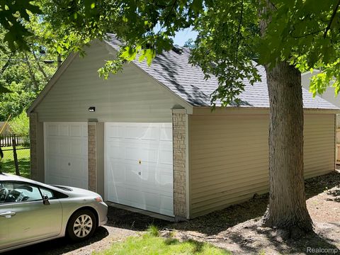 Tiny photo for 3003 Creston Avenue, Lansing City, MI 48906 (MLS # 20261036346)