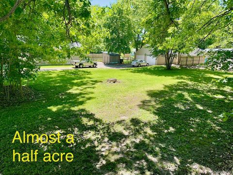 Tiny photo for 3003 Creston Avenue, Lansing City, MI 48906 (MLS # 20261036346)